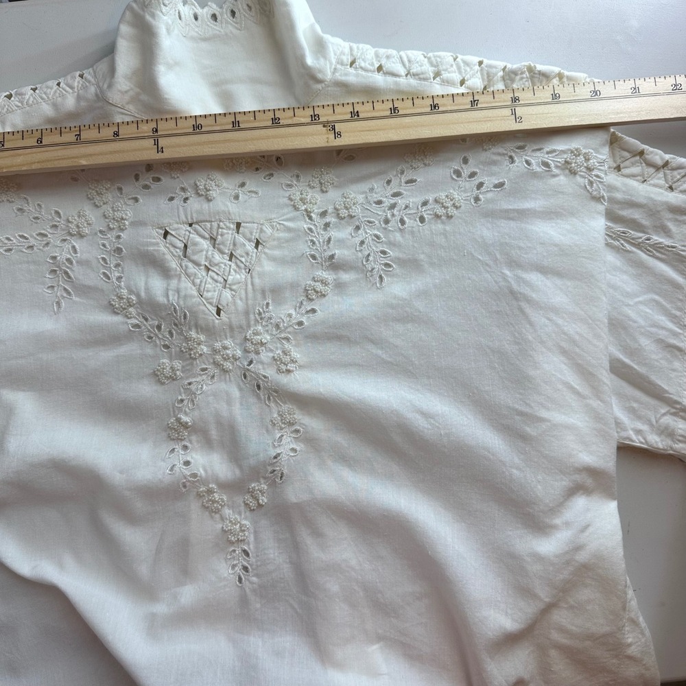 Jack Winter Vintage White Eyelet Beaded Blouse Victorian Mock Neck Top‎ 14 - Picture 11 of 16